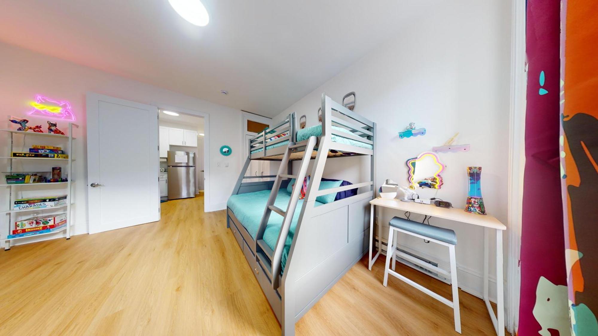 Funky & Colorful Urban Getaway, 20 Minutes To Nyc Apartment Hoboken Bagian luar foto
