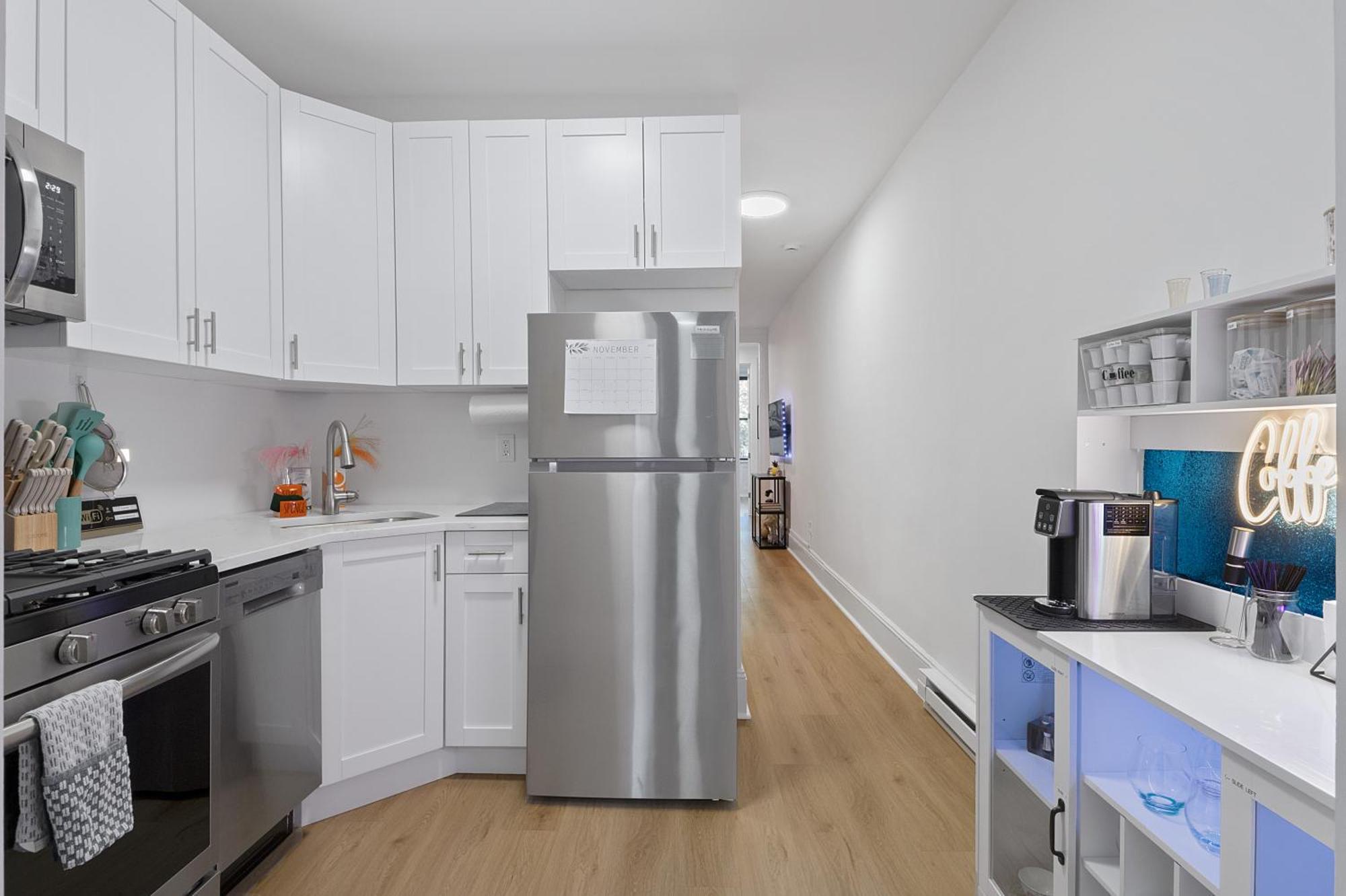 Funky & Colorful Urban Getaway, 20 Minutes To Nyc Apartment Hoboken Bagian luar foto